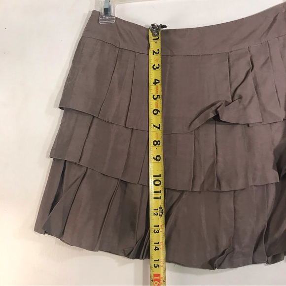 Banana Republic Layered Mini Skirt, Size: 6P, & Color: Tan - Picture 7 of 16